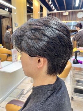 クオリス 上板橋店(QUALIS) 20代30代◎センターパートニュアンスパーマで清潔感UP