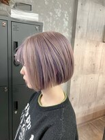 コワファースト長崎シャンプーボーイ 2nd(COIFF1RST 長崎 SHAMPOO BOY)&nbsp;長崎ハイトーンボブ ホワイト×ラベンダー 韓国