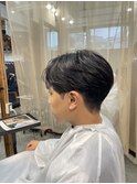 ナチュラルセンターパート×刈り上げマッシュ