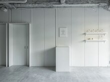 リベレヴ 竹ノ塚(Libereve)の雰囲気（白とグレーを基調に、落ち着いた空間でお過ごしください。）