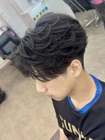 ディア 大宮店(DIA)&nbsp;センターパート大宮センター分けガイルヘアアッシュブラウン眉毛