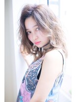 【Lond】津賀雅也　ゆるふわミディアムで大人美人♪