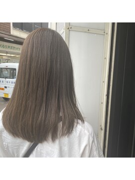 ウルム 蕨西口(ULUM) 【落合優香】カーキベージュ