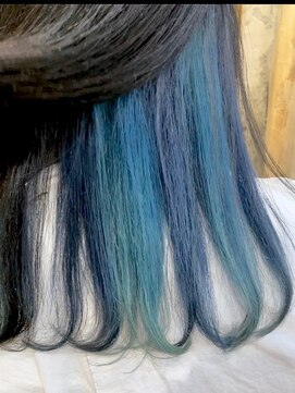 ベロニカ ヘアー(Beronica HAIR) インナーカラー×ブルー&グリーンミックスカラー★