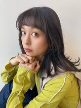 ホワイトレーベルグラ(White Label gra) 柔らかさセミロング×アッシュベージュ