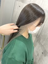 エルフ(elf)&nbsp;インナーカラー×ホワイトベージュ