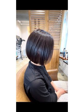 ボタニカル(BOTANICAL) 大人ボブ丸みショートダークブラウン小顔ツヤ髪