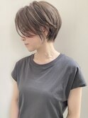 前髪/ショートヘア/斜めバング/グレージュカラー/丸型 d