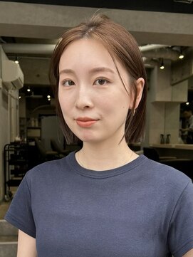 ウム(Umu) 切りっぱなしボブ