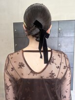 ヘアー アイス ルーチェ(HAIR ICI LUCE) ブリーチなしショコラブラウンヘアセット編み込みシニヨン/今枝