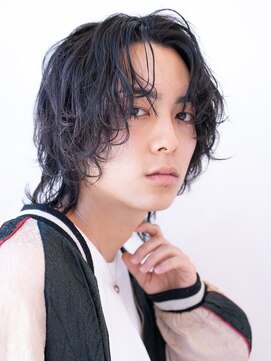 ユウ 渋谷(U) 【サーフカール×センターパート】メンズヘア/波巻きパーマ