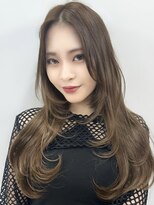 ヴェイン 渋谷(vain)&nbsp;かきあげバングオリーブベージュレイヤーカット