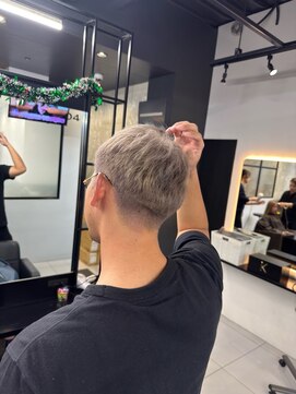 ラピス 名古屋 栄店(Lapis) メンズ ミルクティー