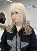 ハイトーンカラー顔周りレイヤーカットブロンドデザインカラー