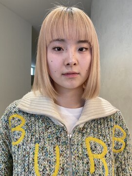 ルノ(RUNO) ハイトーン・ボブ/ミニボブ/前髪あり/20代/ブリーチカラー