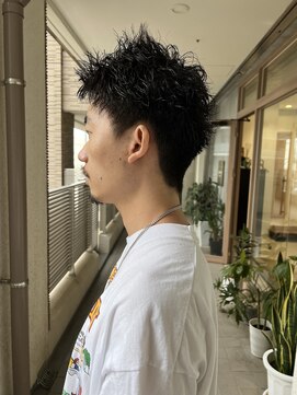 ガーデン オオタカノモリ(garden otakanomori) スパイキーショート/ツーブロック/無造作パーマ