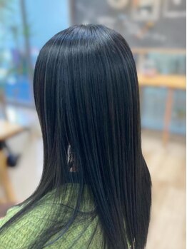 ヘアーサロン オリガミ(Origami)の写真/ダメージレスにこだわった薬剤であなたにぴったりの色味を実現♪カラーをしながらもツヤのある仕上がりに！