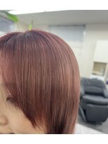 サロンドニケ&nbsp;ブリーチリタッチ　ピンクベージュオンカラー