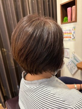 美容室ヒラトヤ 仙北店 丸みショートボブひし形透明感ダークグレージュ30代40代50代