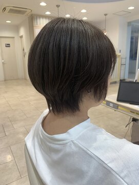 アッシュ 仙川店(Ash) 伸ばしかけショートボブ ウルフカット オリーブグレージュ