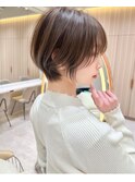 ショートカット グレージュカラー