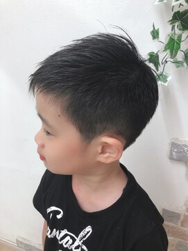 ファルベ(Farbe) キッズカット