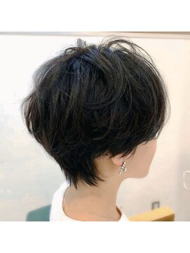 アオ 岡野 横浜(a-o) short hair