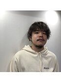 スモーキーグレージュ