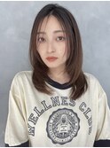 カジュアルセミロングレイヤー