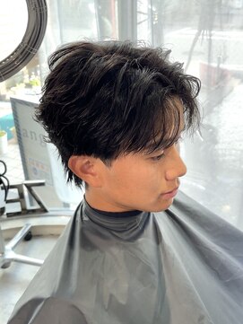 アンジェ(ange) フェザーパーマ メンズセンターパート