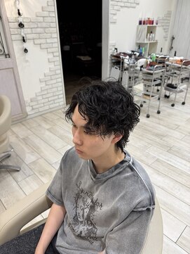 タブー 岐阜店(TABOO) センターパートウルフ　波巻きツイストスパイラル