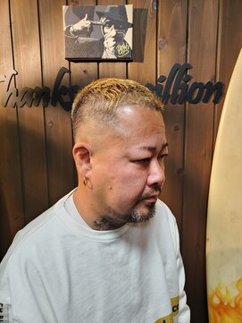 サンフラット(Sun Flat) ストリート×スキンフェードスタイル