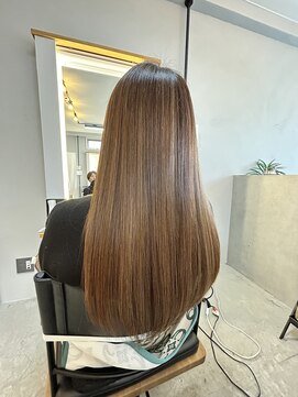 美髪ストレート　ブリーチメッシュあり