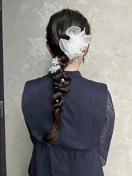コトナ(kotona) 【編みろしヘアアレンジ】シニヨンカチモリツインポニー早朝営業