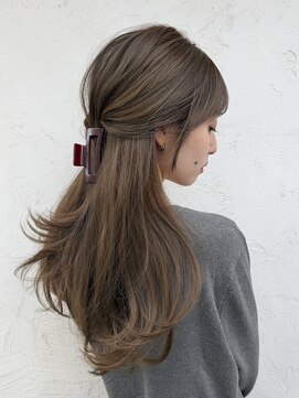 マスカリ(muscali) 星華,大人ガーリー,似合わせカット,ミディアムレイヤーカット,