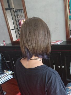 ヘアーワークス バレル(HAIR WORKS Barrel) パープルとアッシュブラウン