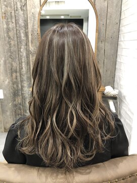 イズ 札幌店(is) ハイライトベージュ