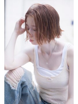 アメリ 新宿(Ameri) Ameri 外ハネショートボブ【新宿】