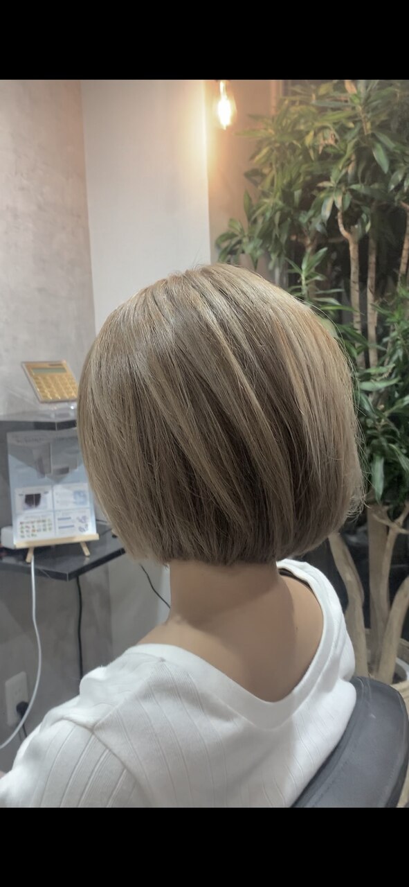 ショートボブ(ハイライト系):L089879215|さぶちゃん 柏の ショートボブ(ハイライト系):L089879215|さぶちゃん 柏の