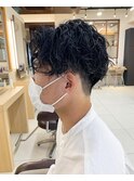 スパイラルパーマ、黒髪、カルマパーマ、ツーブロック、メンズ