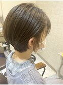 耳かけショートボブ