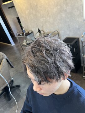 フリー(FREE) 刈り上げマッシュ