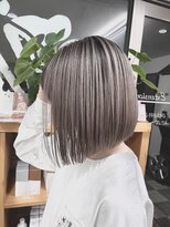 ヴィフ 大船(VIF)&nbsp;バレイヤージュ/ハイライト/ダブルカラー/ケアブリーチ/ボブ