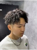 ツイストスパイラルパーマフェードアップバングショート