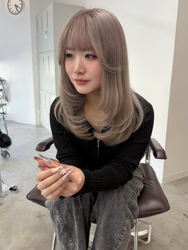 リヴ ウメダ(LIV umeda) ホワイトベージュ/2ブリーチ~/ダブルカラー