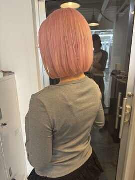 メイドバイスティーン(MADE BY STEEN) ピンク／ボブ／ブリーチ