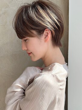 アフロート ルヴア(AFLOAT RUVUA) みね.マッシュショートで耳掛けスッキリ♪30代40代小顔新宿面長