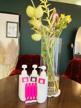 ナンバーガール(number girl)の写真/トレンド感ある外国人風カラーから透明感カラーまで幅広く対応。髪質や肌色に合わせて似合う色をご提案♪