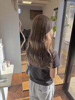 シエカ(C.eka)&nbsp;波巻きウェーブがかわいいベージュカラー