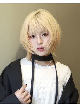 レイヤーボブ ブロンドウルフカット